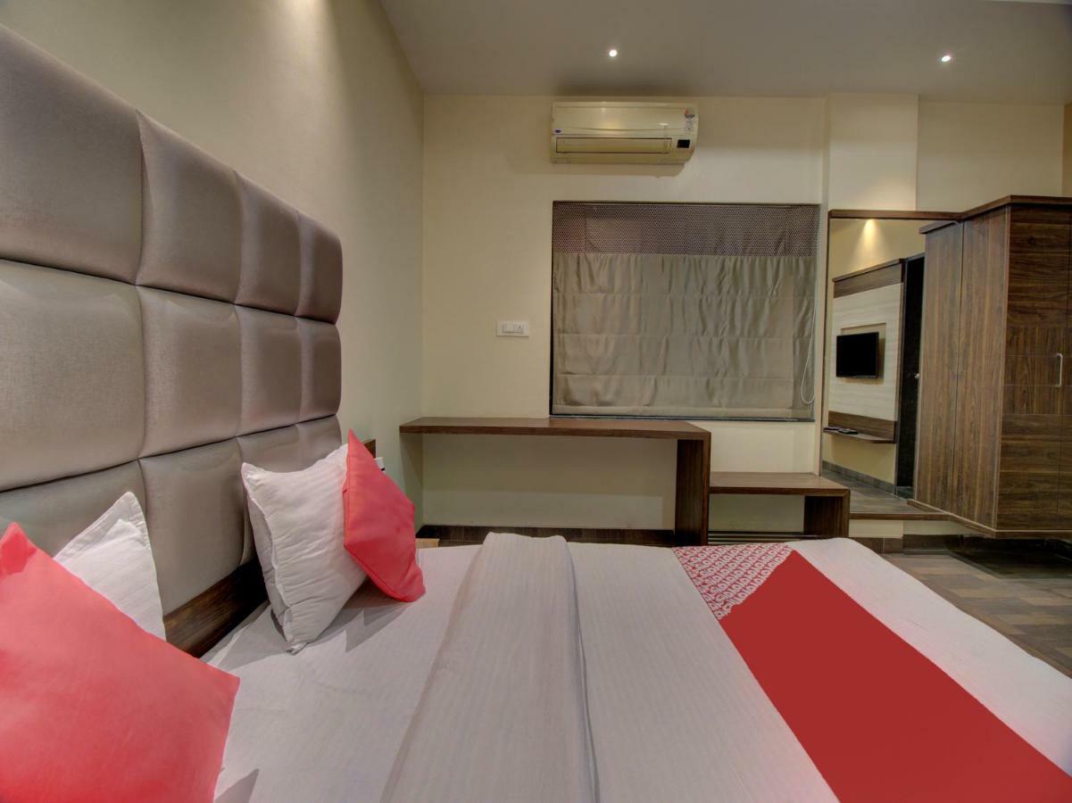 Oyo 35844 Hotel Lotus Residency Sangli Luaran gambar