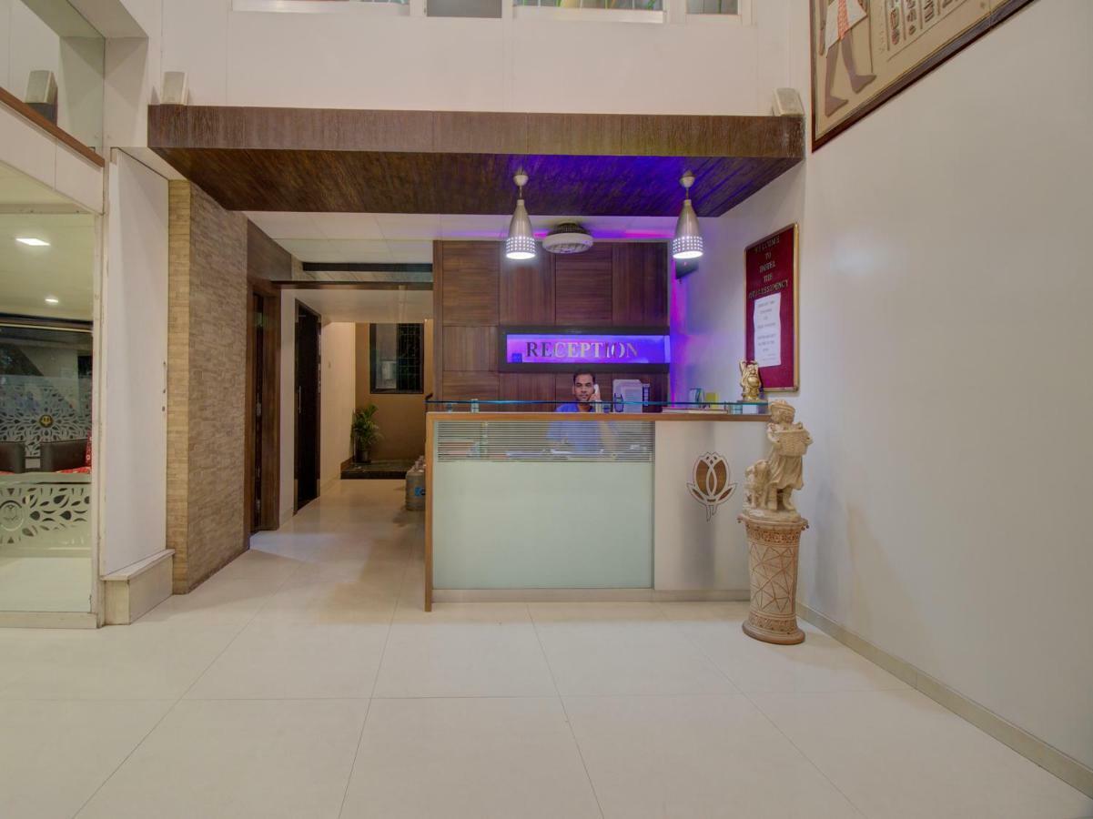 Oyo 35844 Hotel Lotus Residency Sangli Luaran gambar