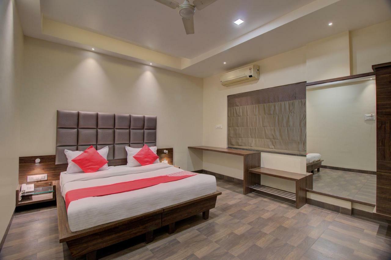 Oyo 35844 Hotel Lotus Residency Sangli Luaran gambar