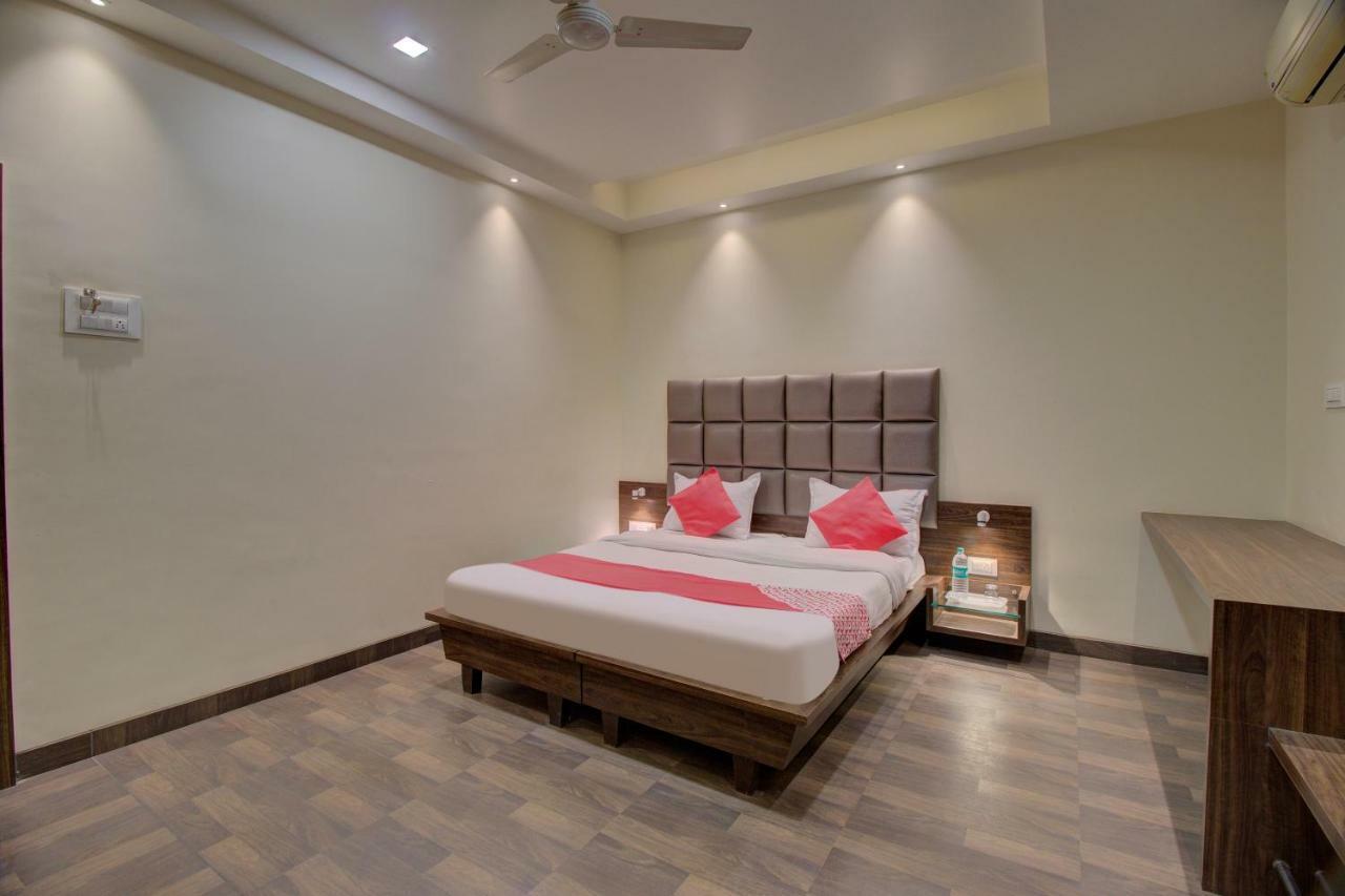 Oyo 35844 Hotel Lotus Residency Sangli Luaran gambar