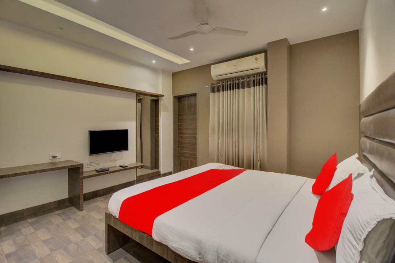 Oyo 35844 Hotel Lotus Residency Sangli Luaran gambar