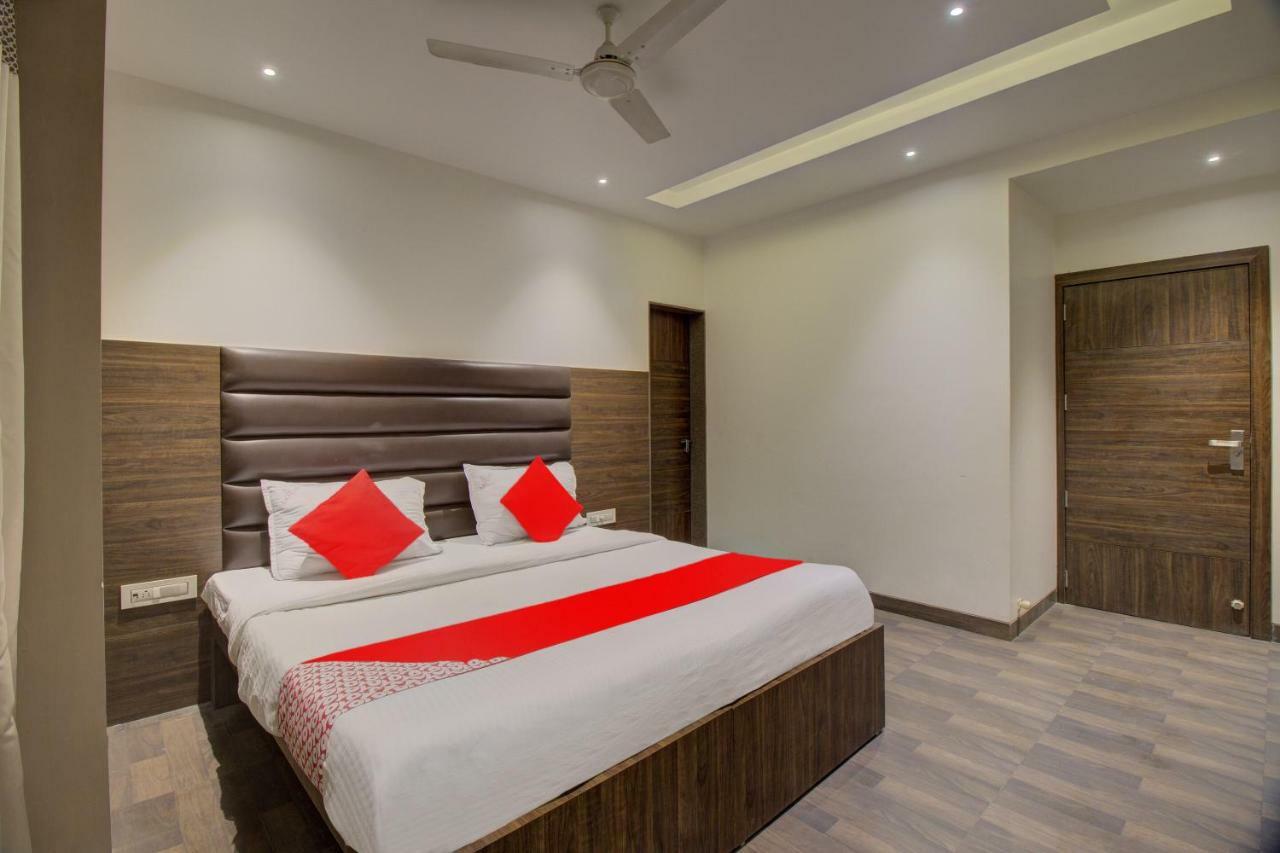 Oyo 35844 Hotel Lotus Residency Sangli Luaran gambar