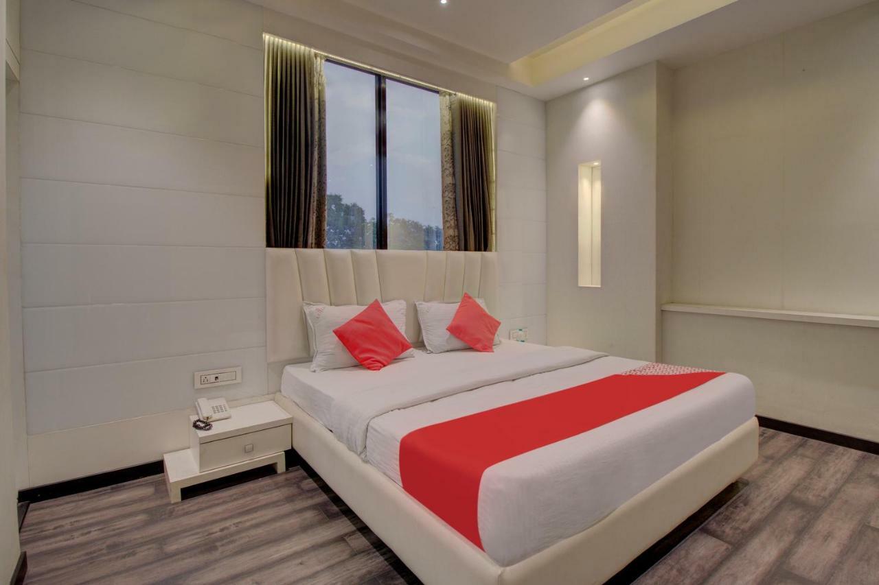 Oyo 35844 Hotel Lotus Residency Sangli Luaran gambar